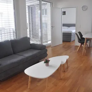4 Beds And - Contactless Check-in Apartamento